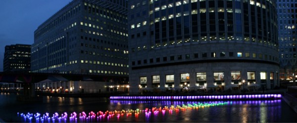 colorful-paper-boats-float-across-londons-canary-wharf-1