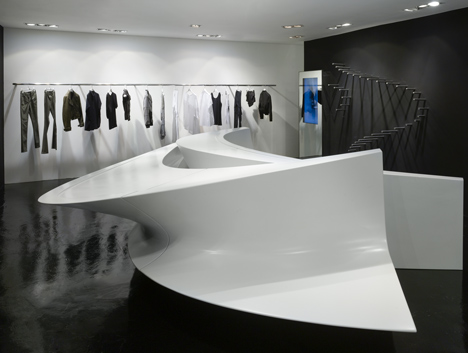Dezeen_Neil-Barrett-Shop-in-Shop-by-Zaha-Hadid-Architects_3