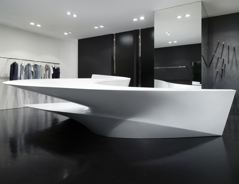 Dezeen_Neil-Barrett-Shop-in-Shop-by-Zaha-Hadid-Architects_6